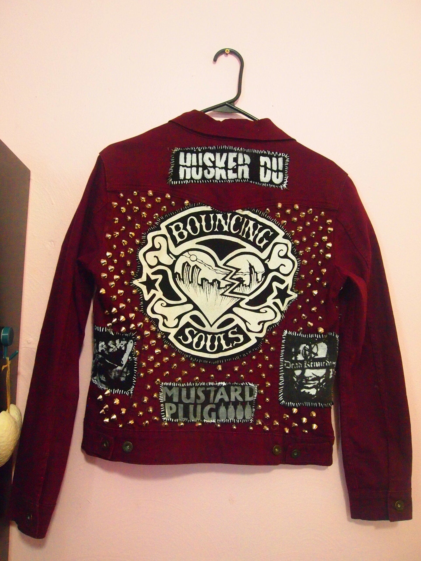MED The Bouncing Souls Patched Studded Levis Denim Jacket