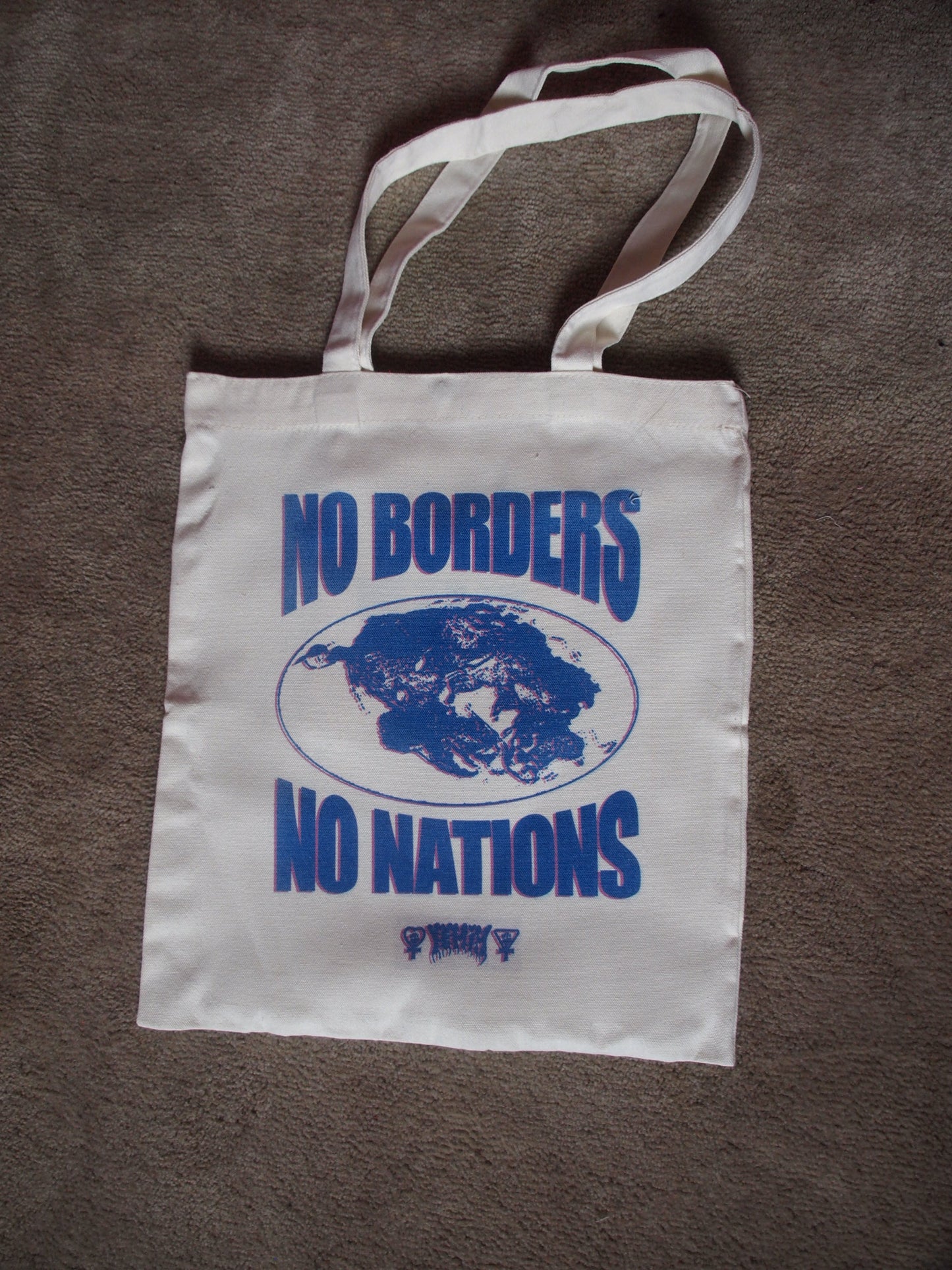 "NO BORDERS NO NATIONS" Pangea Continental Drift Canvas Tote Bag