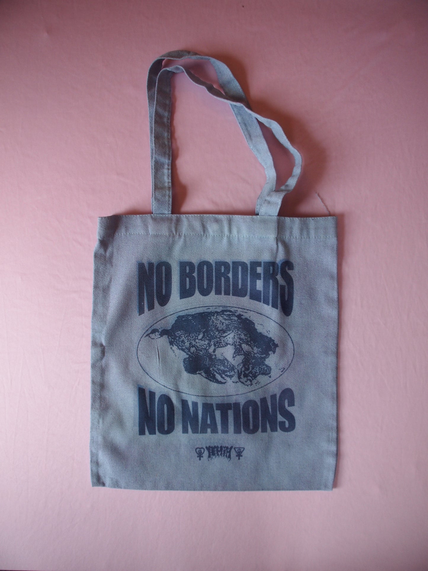 "NO BORDERS NO NATIONS" Pangea Continental Drift Canvas Tote Bag