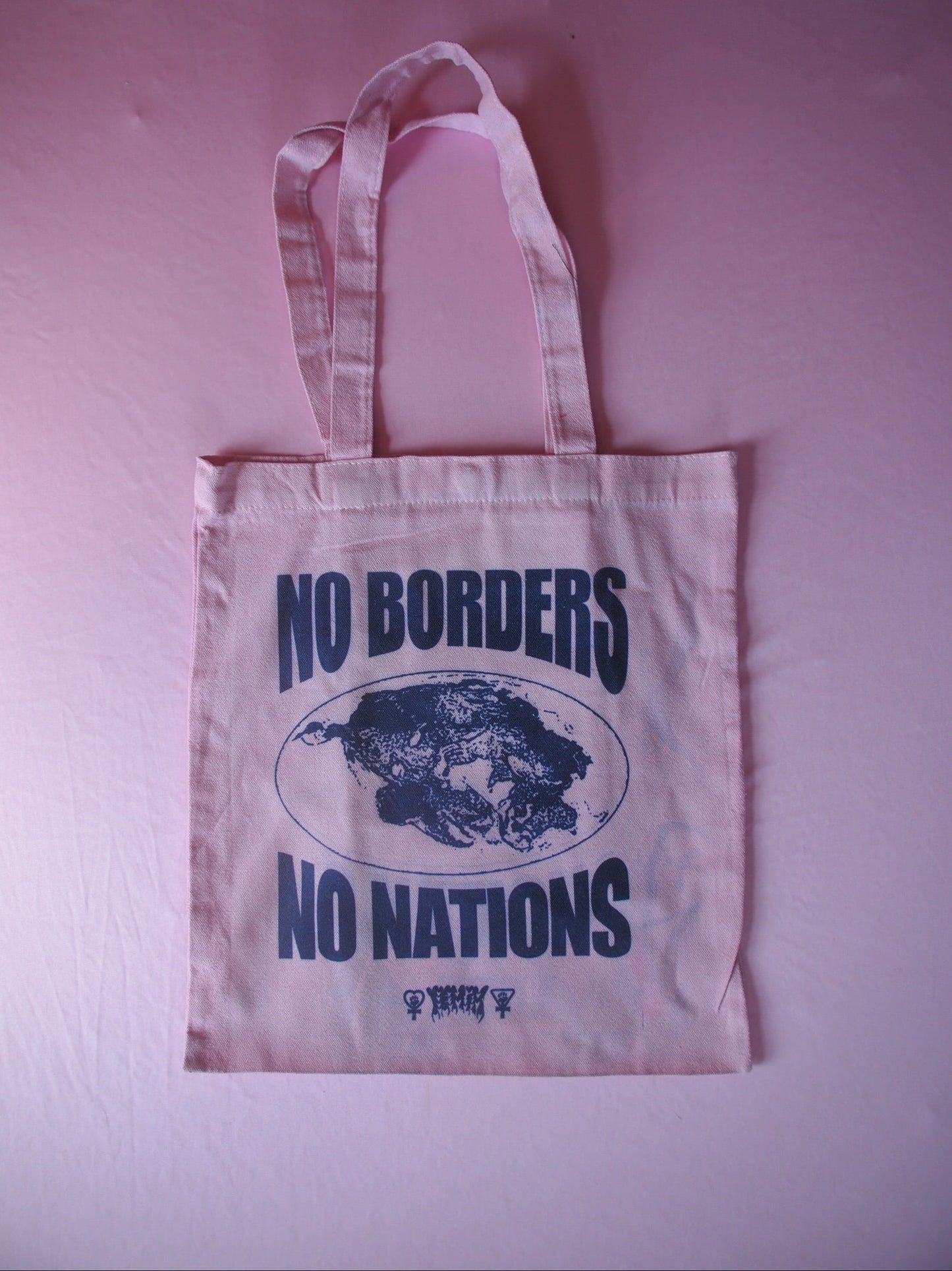 "NO BORDERS NO NATIONS" Pangea Continental Drift Canvas Tote Bag