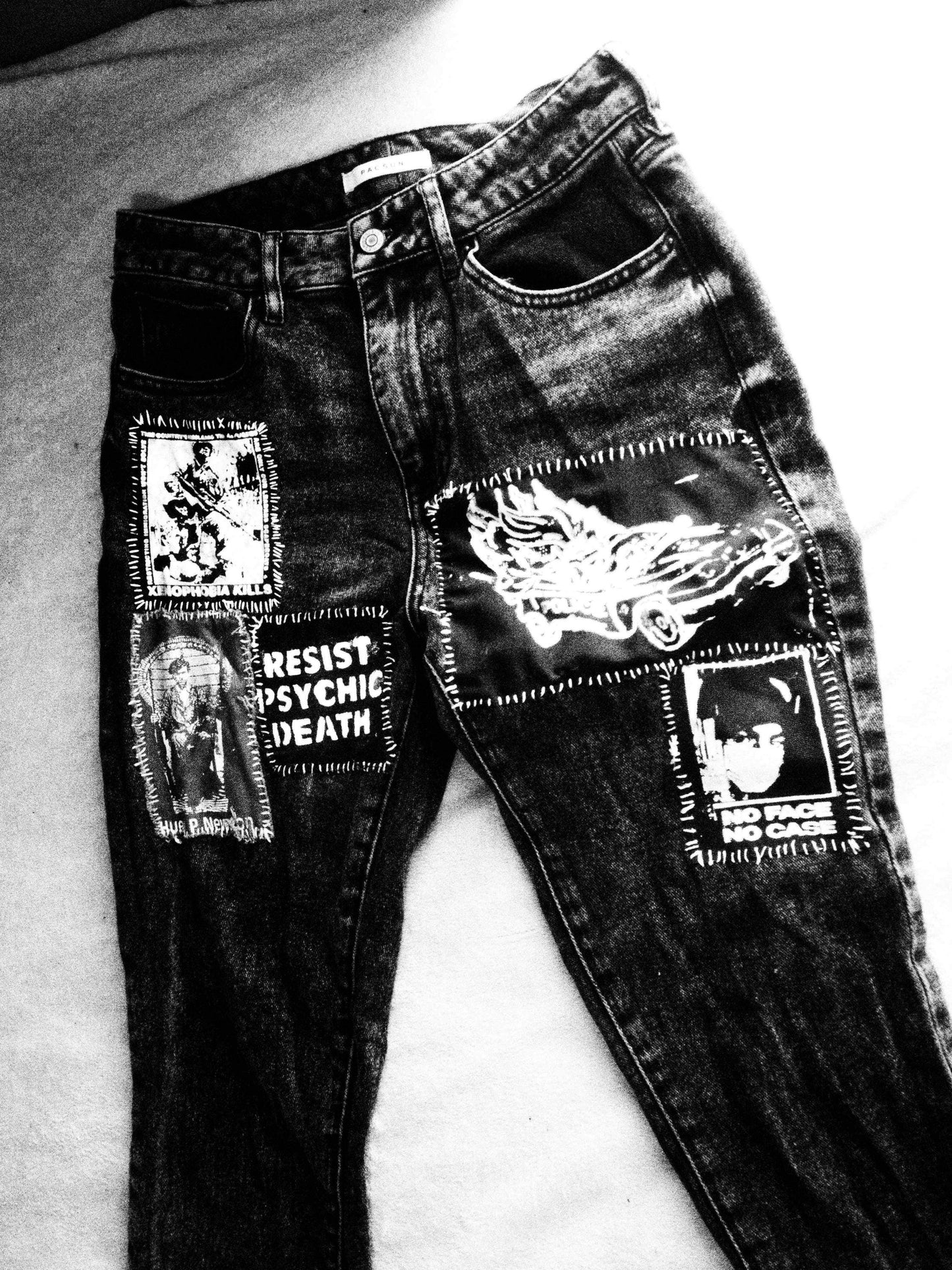 Custom Distressed Vintage Punk Patched Black Mom Jeans Sz 26