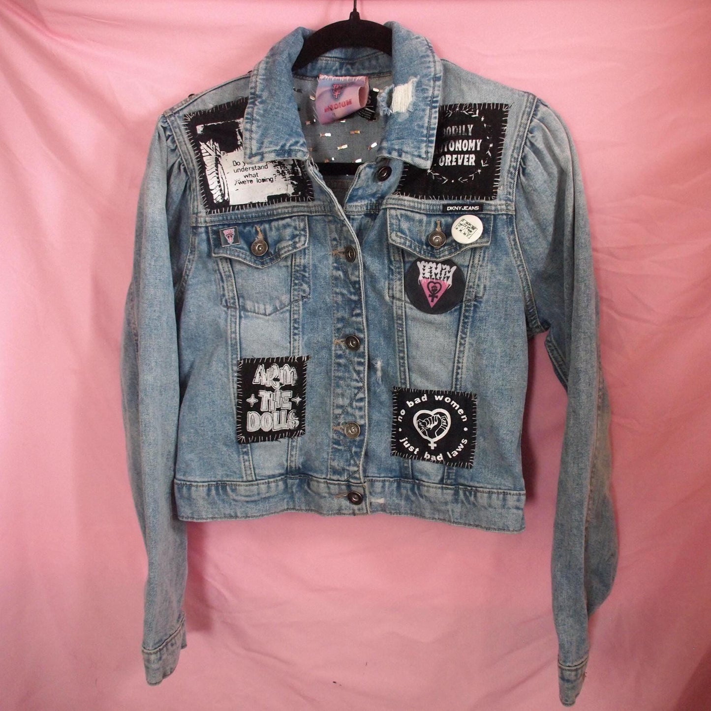 APATHY NEVER! Punk Studded Patched Denim Blue Jean Trucker Jacket Distressed Sz M