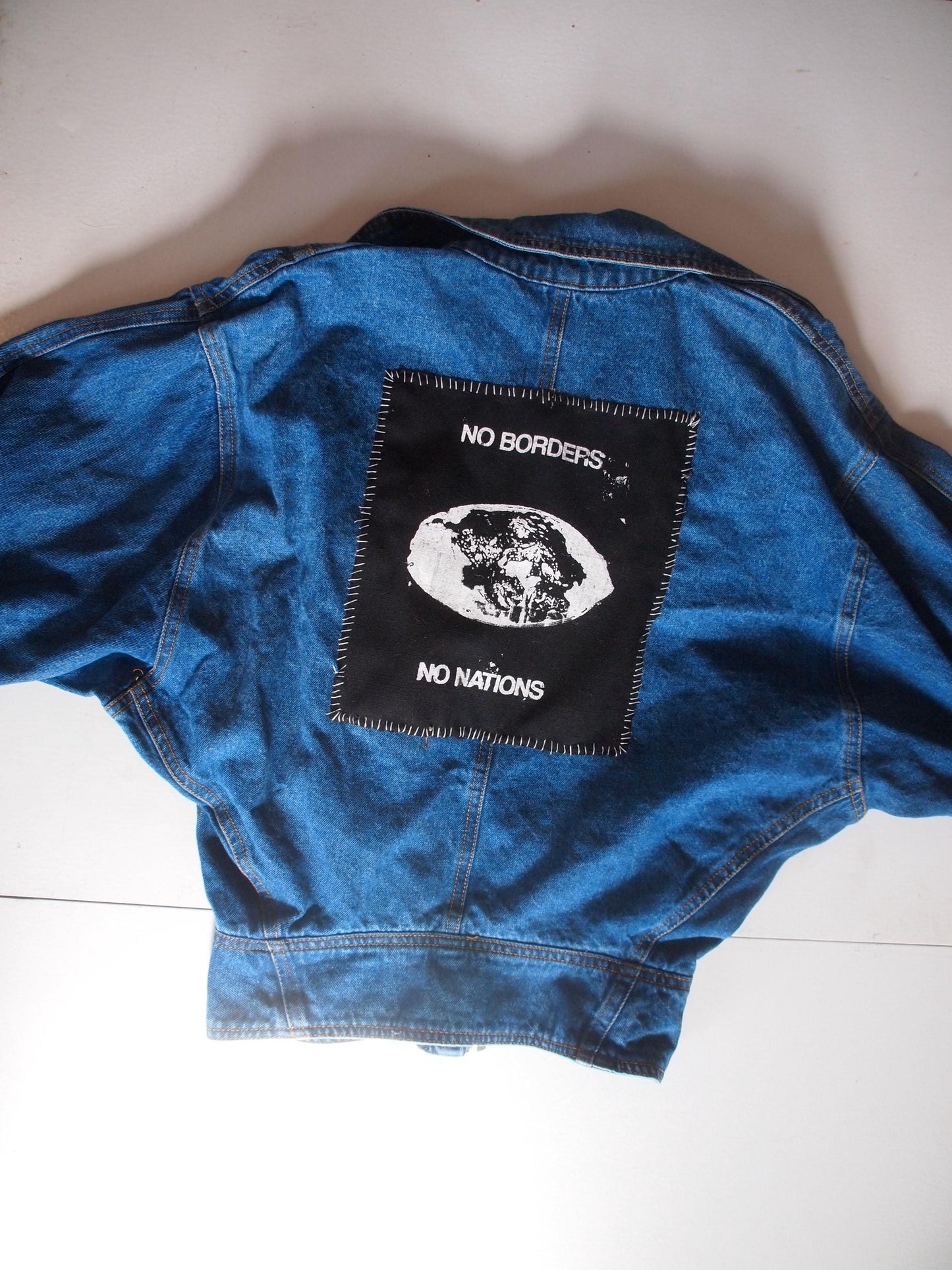 NO BORDERS No NATIONS Pangea Custom Patched Studded Denim Moto Jacket Sz Xs