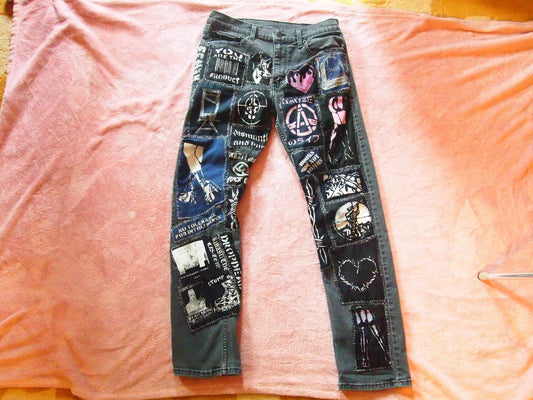 Custom Vintage Distressed Punk Patched Levi’s Jeans sz 32x32